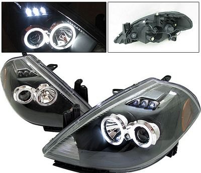 Focos Delanteros Nissan Tiida 2013
